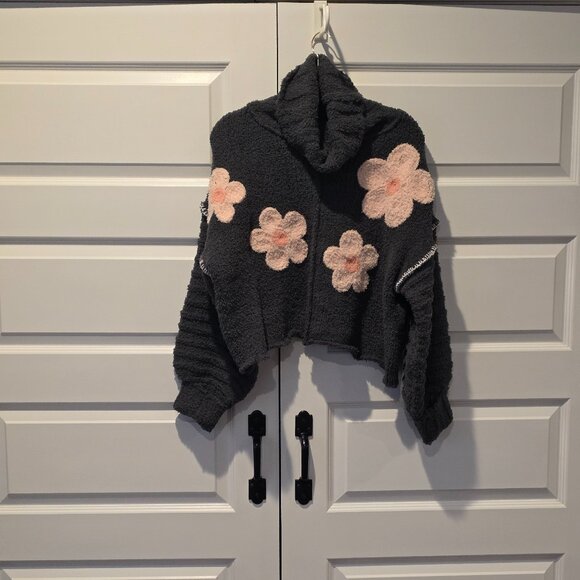 NWT: POL Love Life Sweater - Picture 5 of 8